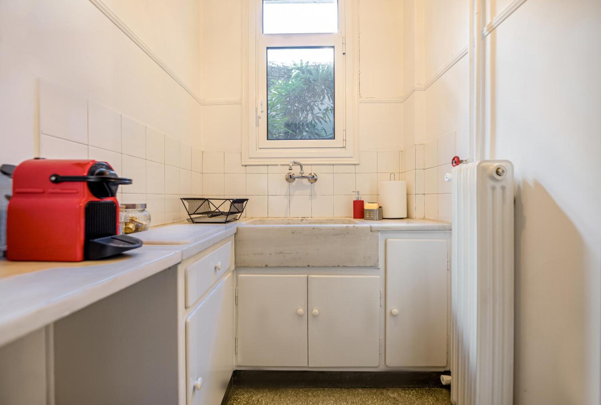 Apartment The Artistic One-bedroom In Plaka