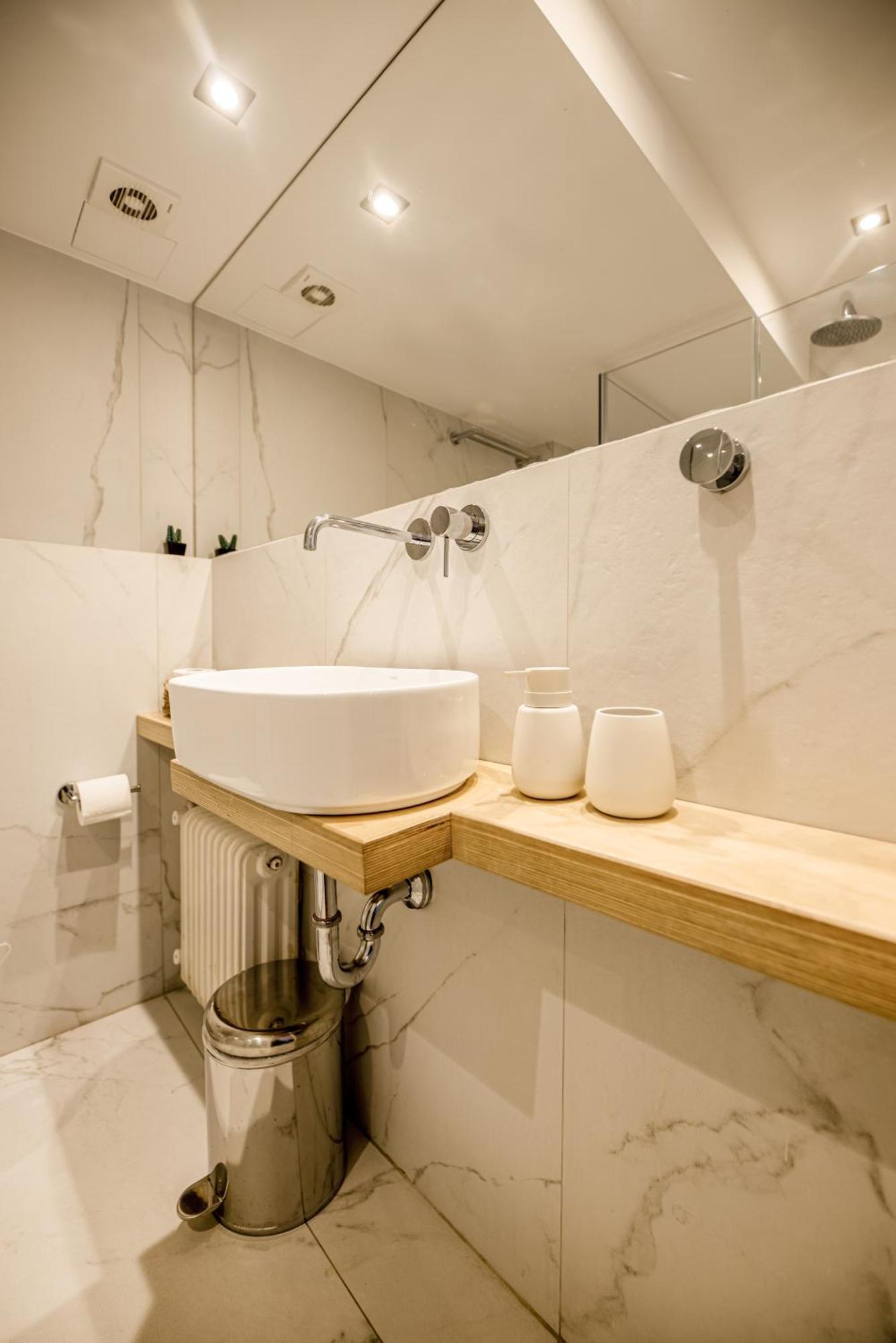The Artistic One-bedroom In Plaka *