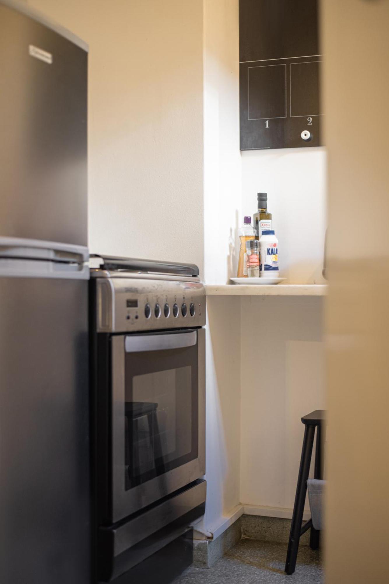 The Artistic One-bedroom In Plaka Athens